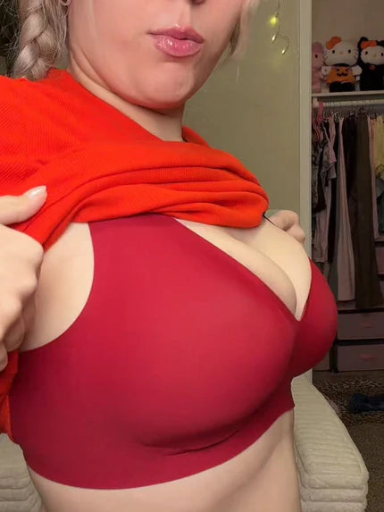 Lena F.